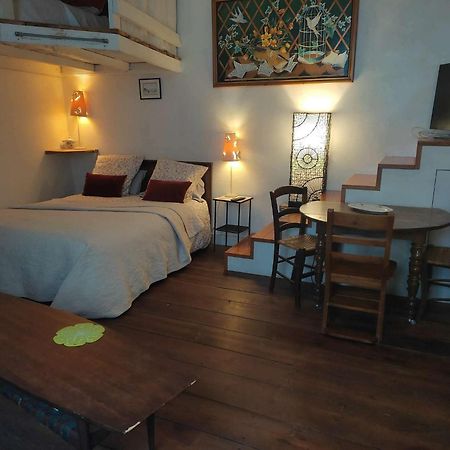 B&B Le Miroir Aux Fees ボルドー エクステリア 写真