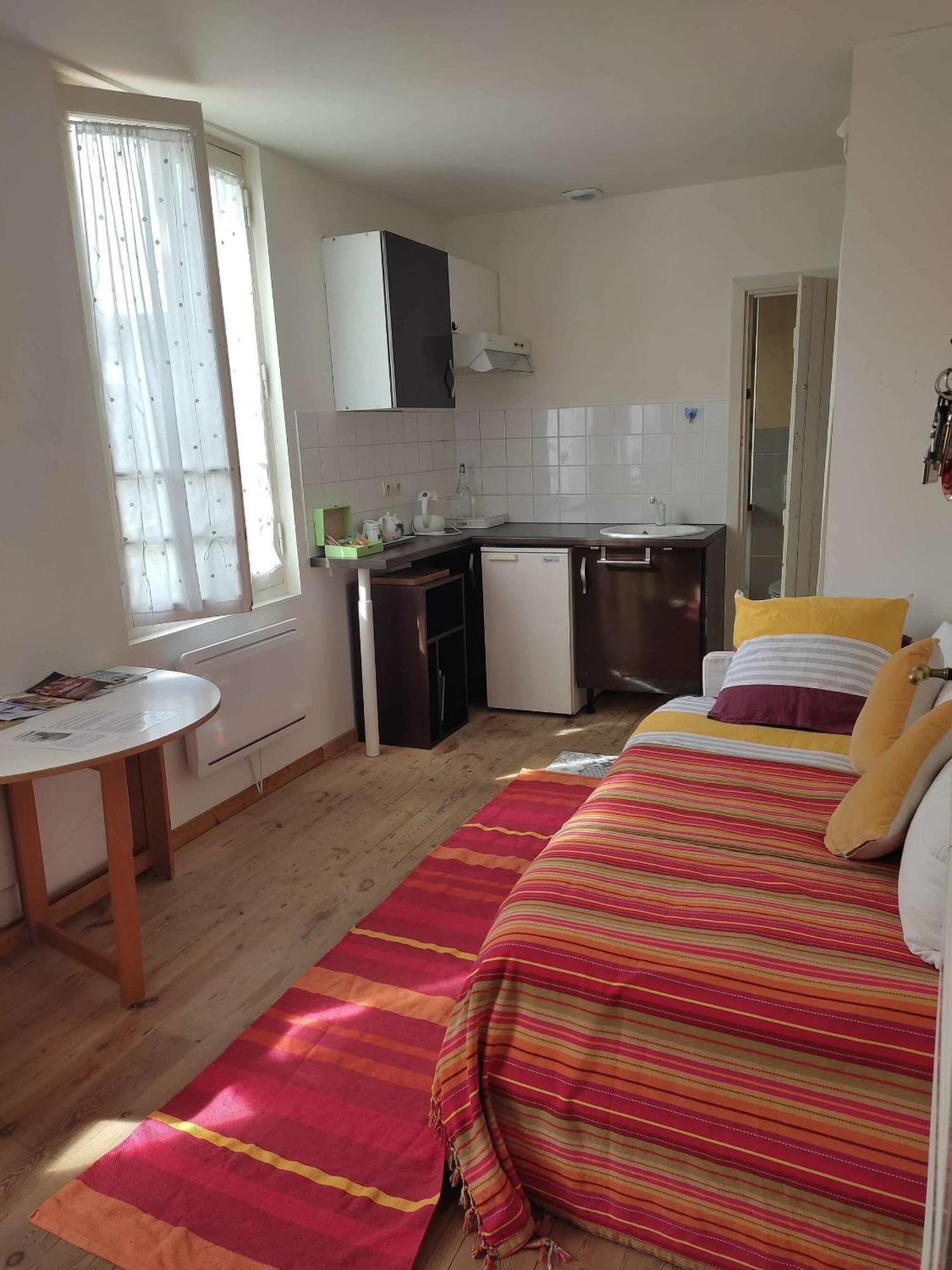 B&B Le Miroir Aux Fees ボルドー エクステリア 写真